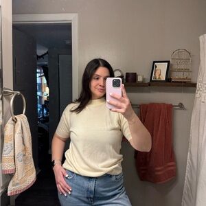 Sag Harbor Light Yellow Women's Short Sleeve Top